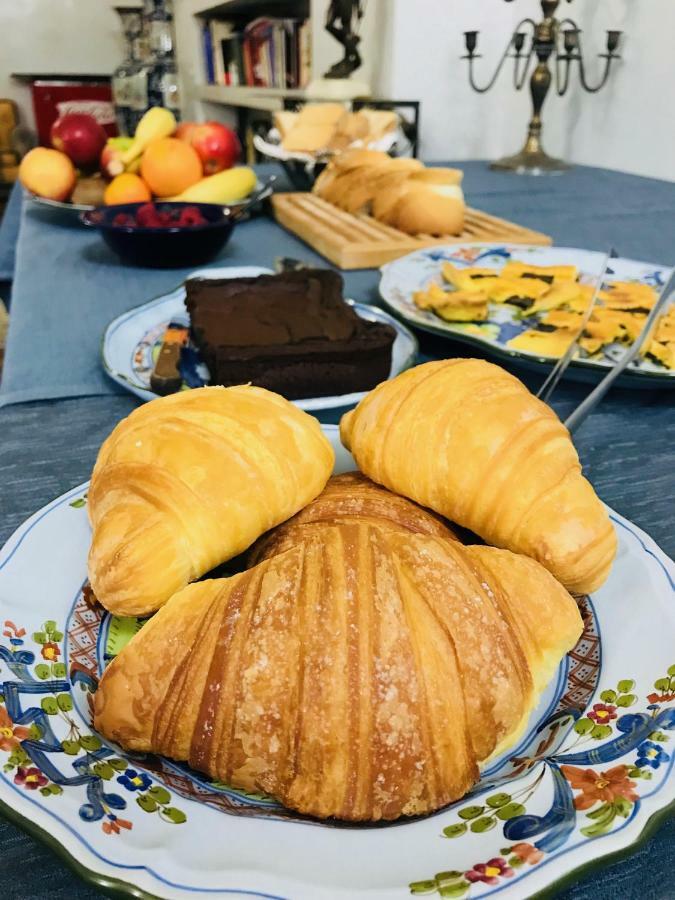 Le Stanze Degli Angeli, Room & Breakfast โบโลญญา ภายนอก รูปภาพ