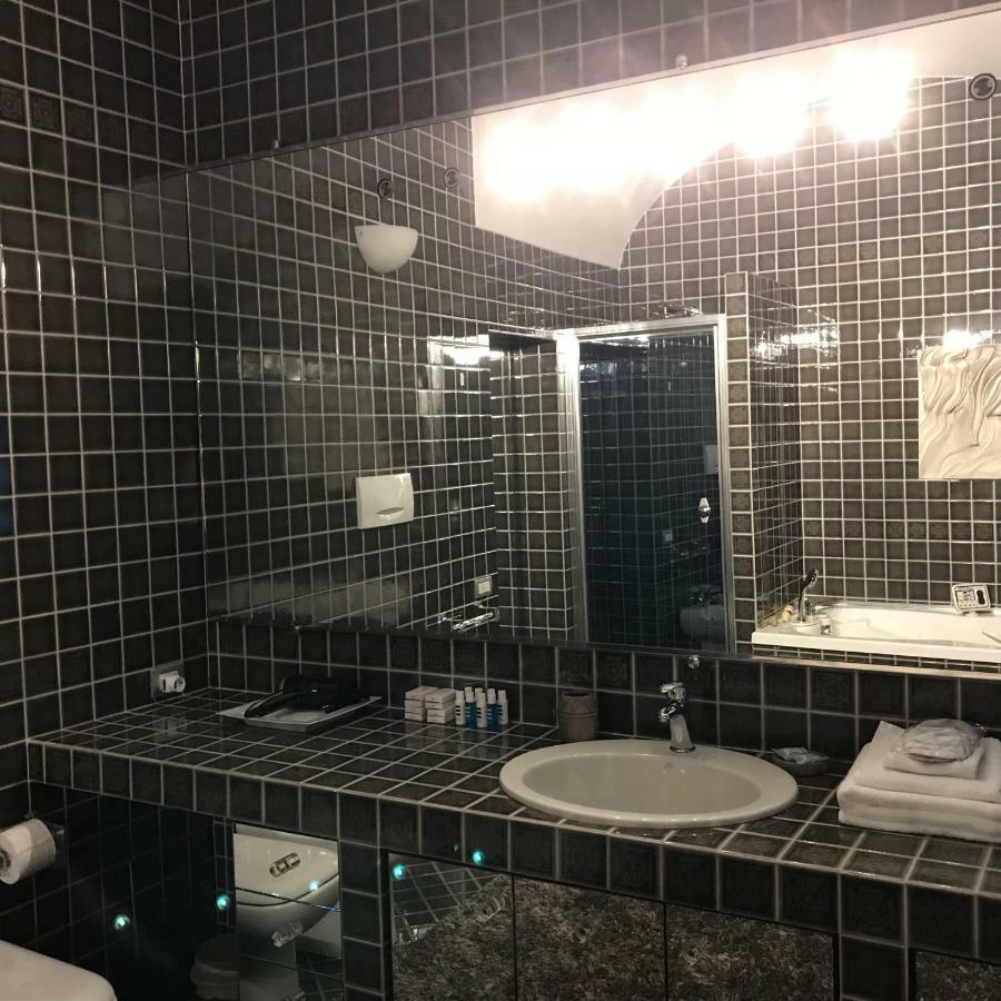 Le Stanze Degli Angeli, Room & Breakfast โบโลญญา ภายนอก รูปภาพ